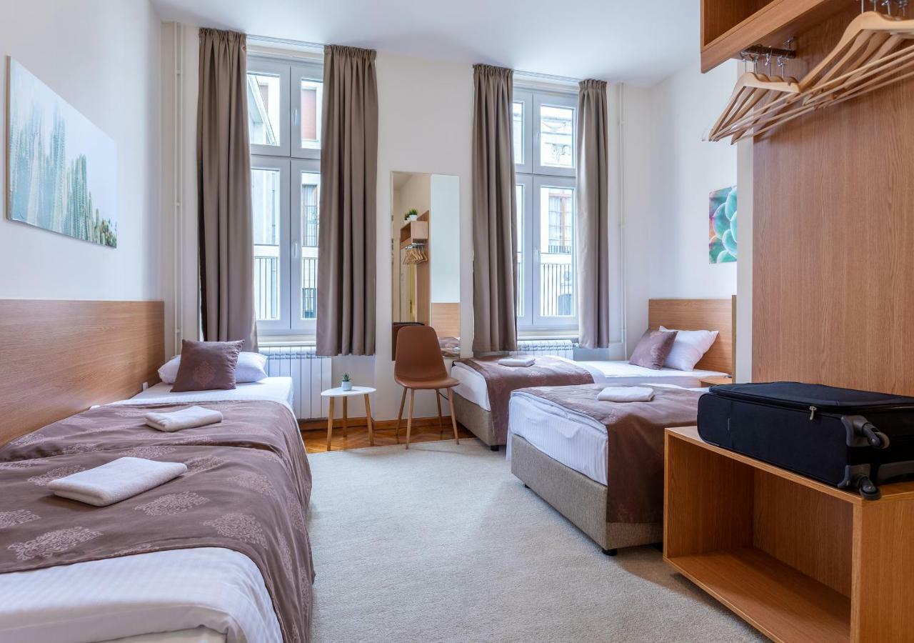 Booking En Suite ベオグラード エクステリア 写真