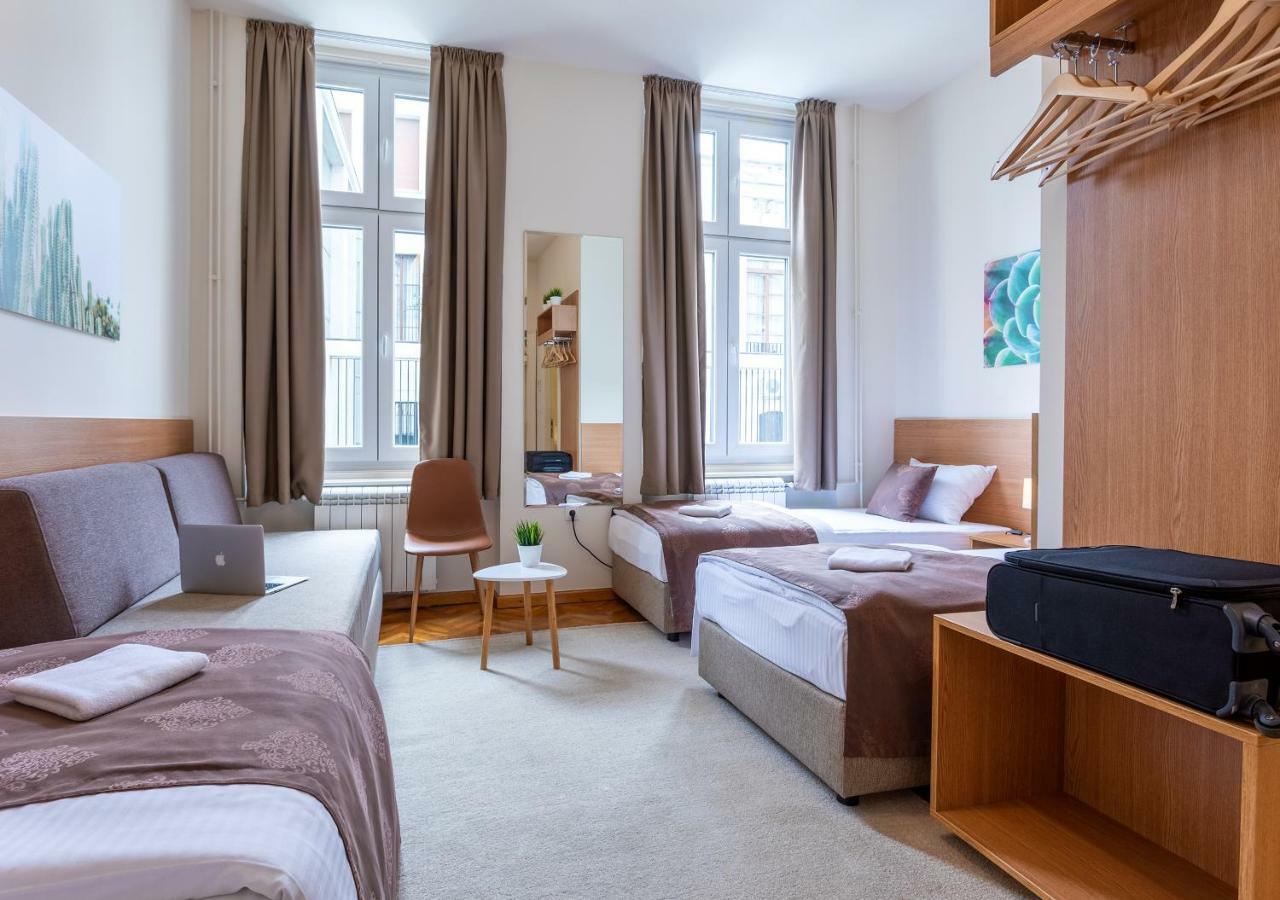 Booking En Suite ベオグラード エクステリア 写真