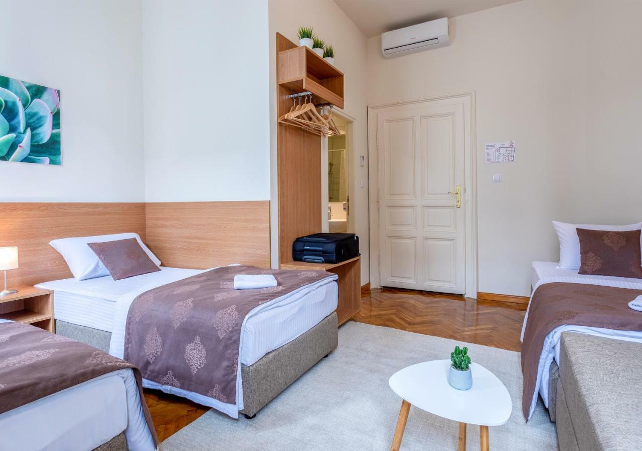 Booking En Suite ベオグラード エクステリア 写真